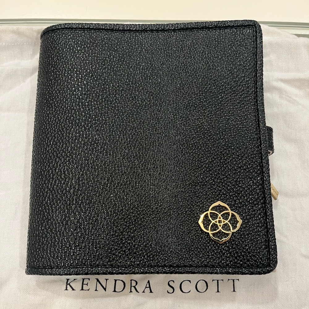 Kendra Scott Jewelry travel carrier never used  $45